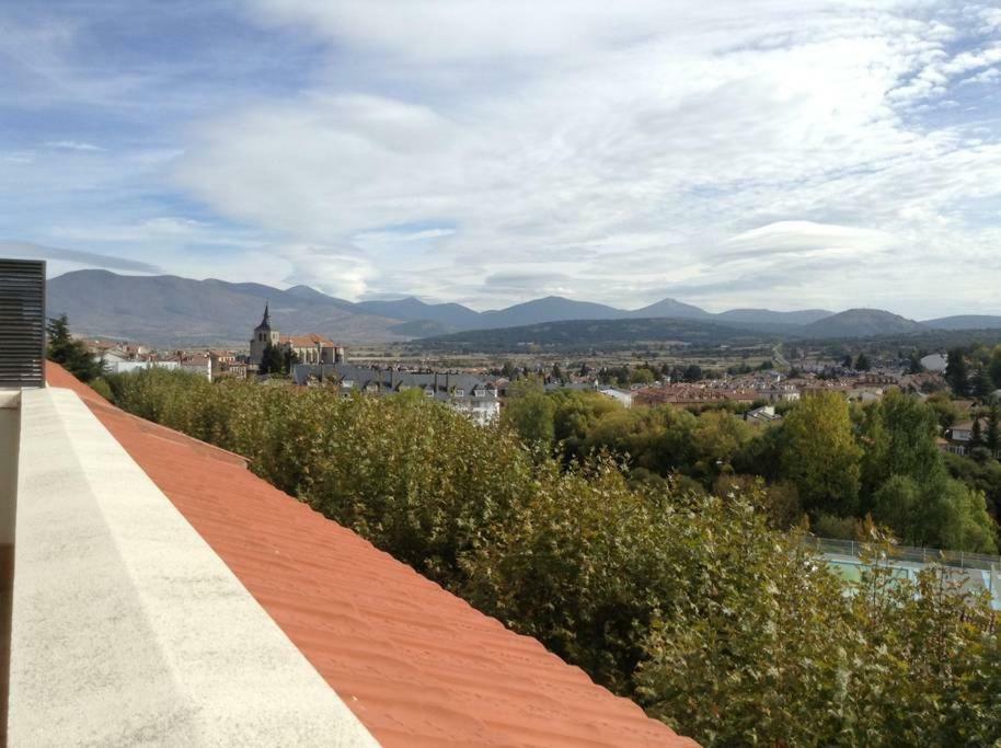 Piso Centrico En El Espinar Appartement Buitenkant foto